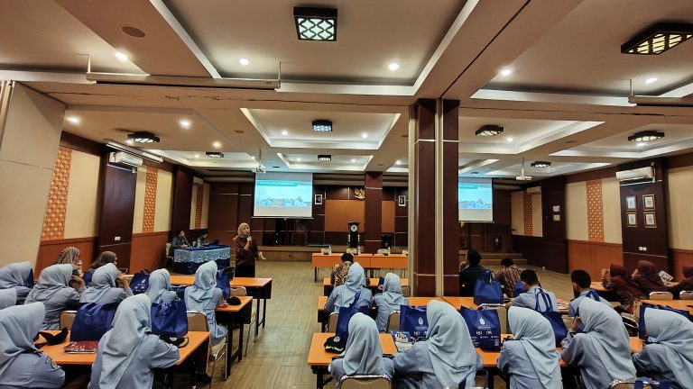 Kunjungan Edukasi SMK Muhammadiyah 2 Mertoyudan ke Fakultas Agroindustri Universitas Mercu Buana Yogyakarta